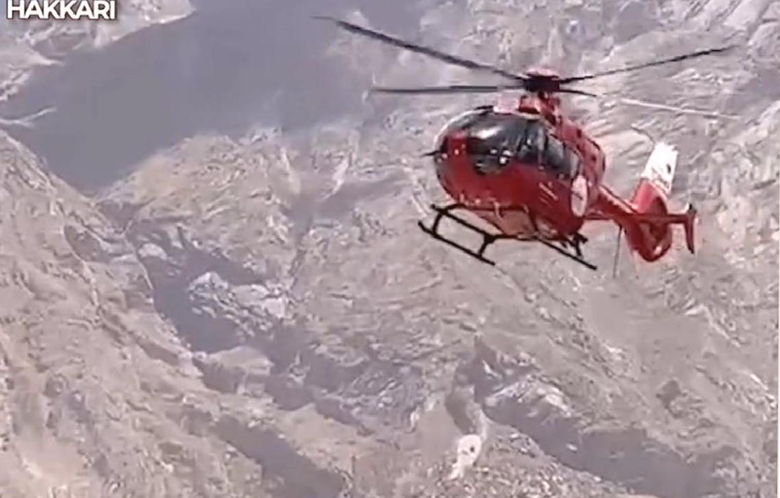 Yılan Tarafından Isırılan Hasta Helikopter Ambulans İle Kurtarıldı